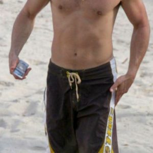 Brad Pitt uncensored nude pic nude