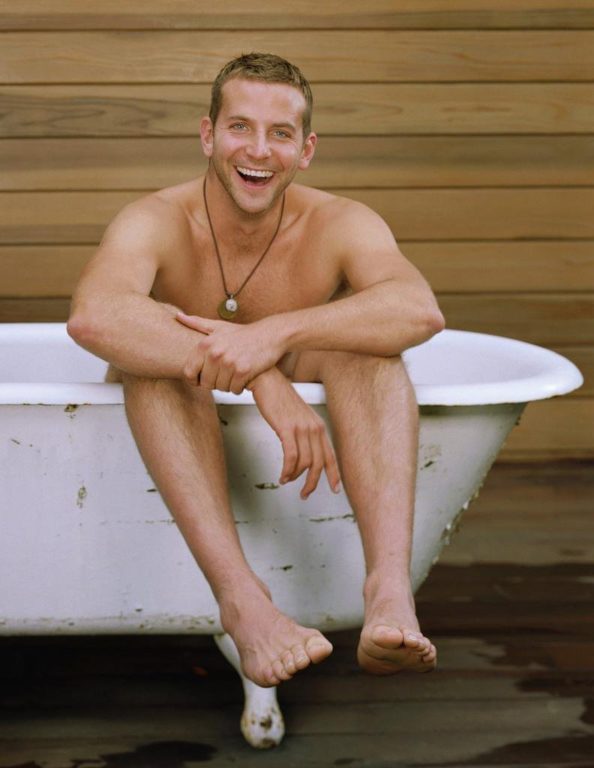 Bradley Cooper tub nude