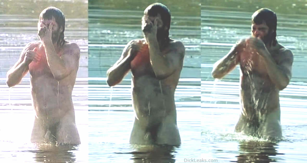 Chris Pine naked. 