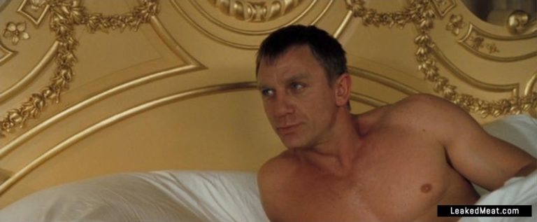 Daniel Craig bulge nude