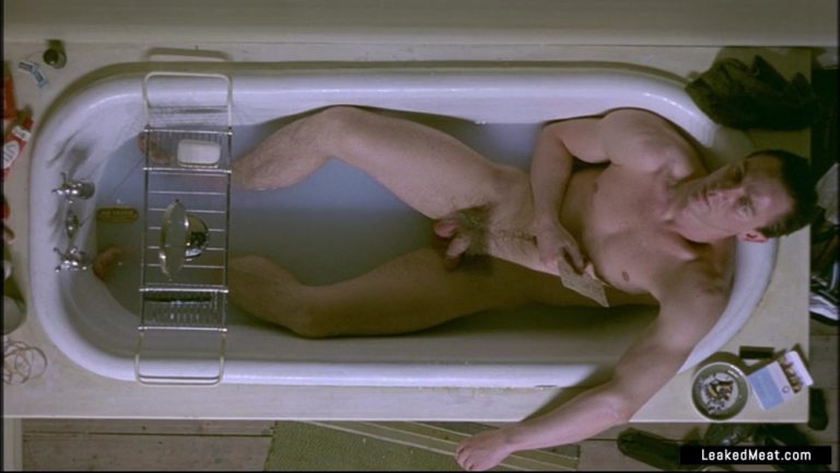 Daniel Craig sexy selfie nude