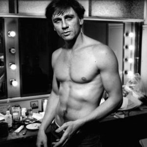 Daniel Craig shirtless sexy