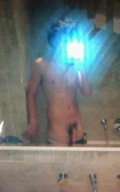 Harry Styles sexy nude pic nude