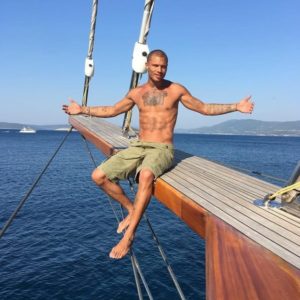 Jeremy Meeks muscles shirtless