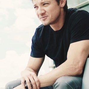 Jeremy Renner hard cock sexy