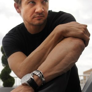 Jeremy Renner ripped muscles sexy
