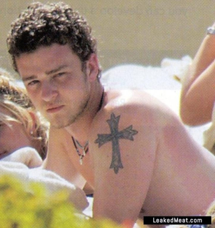 Justin Timberlake hard shirtless