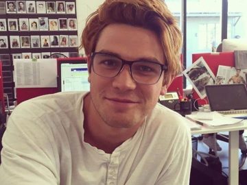KJ Apa sexy nude pic sexy