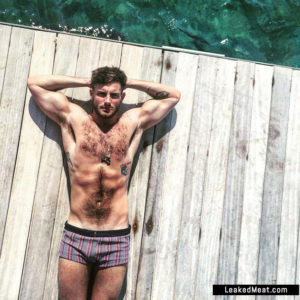 Nico Tortorella sexy naked bulge