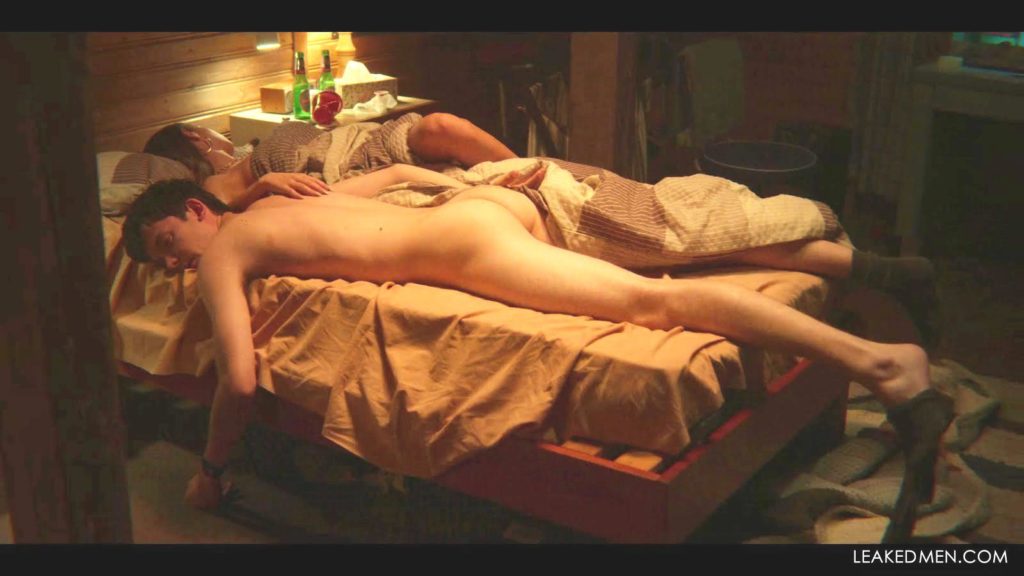 Asa Butterfield butt naked pic